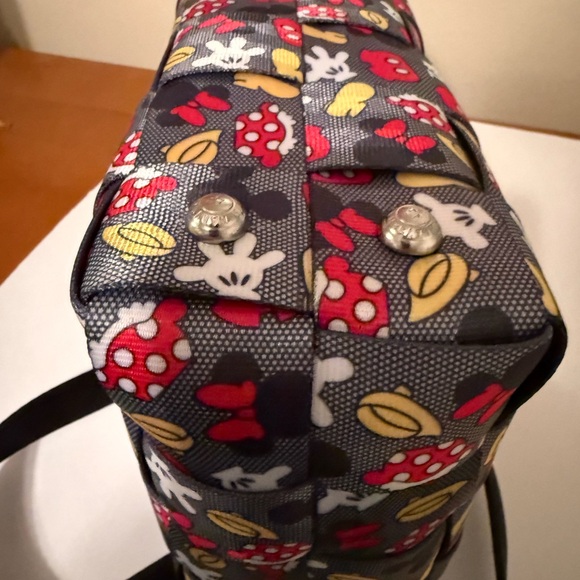 Harveys Disney Love You To Pieces Large Satchel - Picture 4 of 4